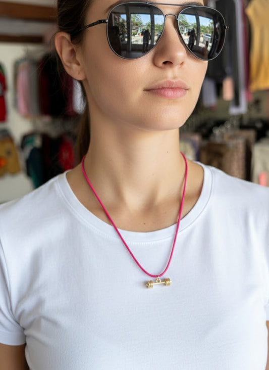 Choker Iron Strength: Empoderamiento en Cuero y Acero