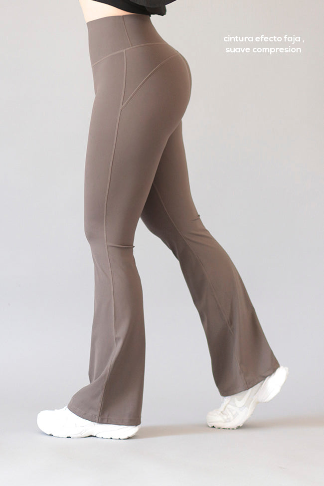 LEGGINS FLARE BASICA CAFE